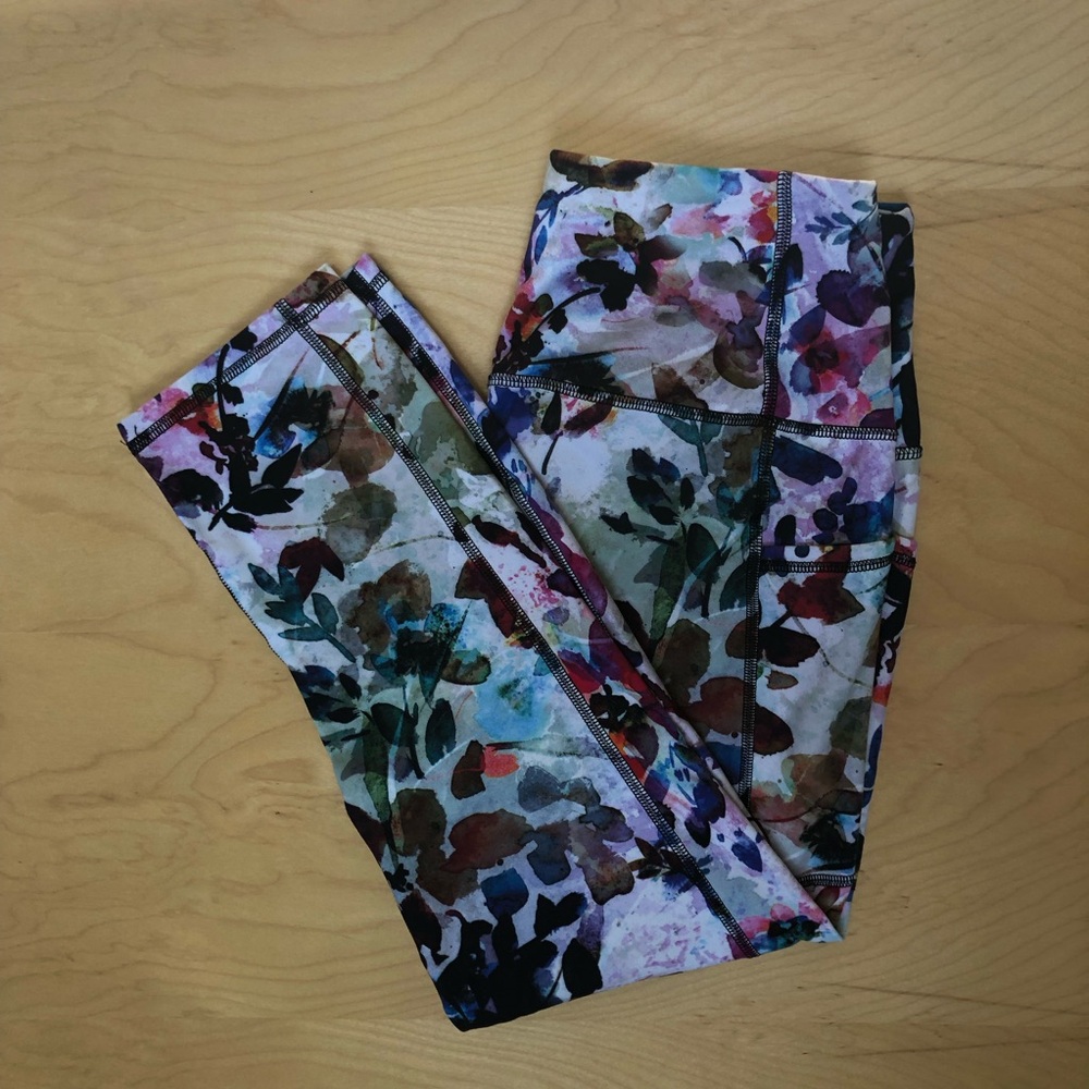 RBX Athletic Floral Capri Leggings Size Medium